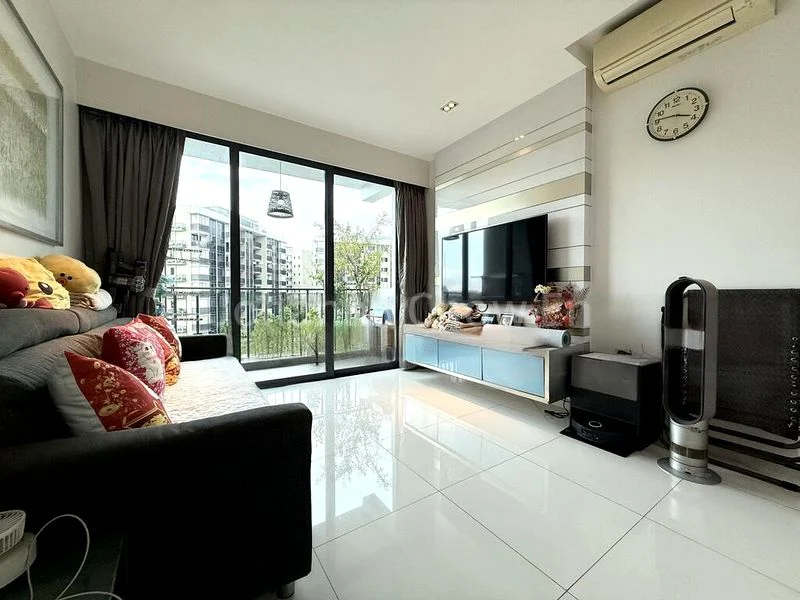 2 Bed Executive Condo for Rent in Esparina Residences - Image 3