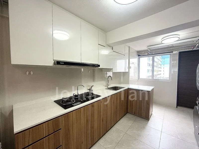 Master Room (HDB) for Rent in 37 Chai Chee Avenue - Image 3