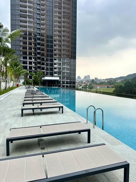 4 Bed Condo for Sale in Midwood - Image 11