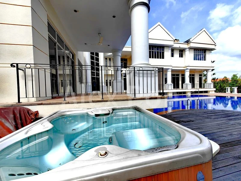 6 Bed Bungalow (Landed) for Rent in Villas Holland - Image 16