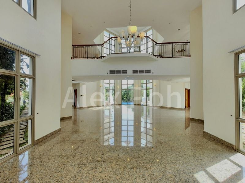 6 Bed Bungalow (Landed) for Rent in Villas Holland - Image 1