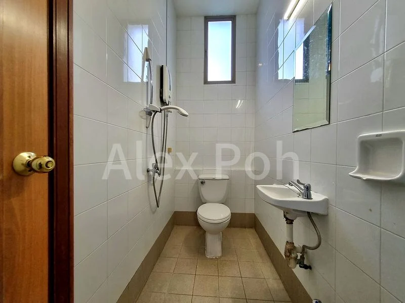 6 Bed Bungalow (Landed) for Rent in Villas Holland - Image 21