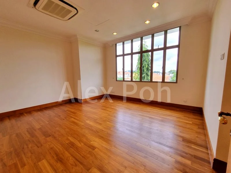 6 Bed Bungalow (Landed) for Rent in Villas Holland - Image 24