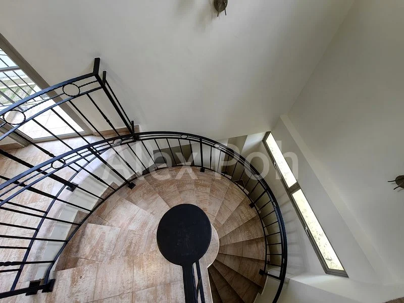 6 Bed Bungalow (Landed) for Rent in Villas Holland - Image 13