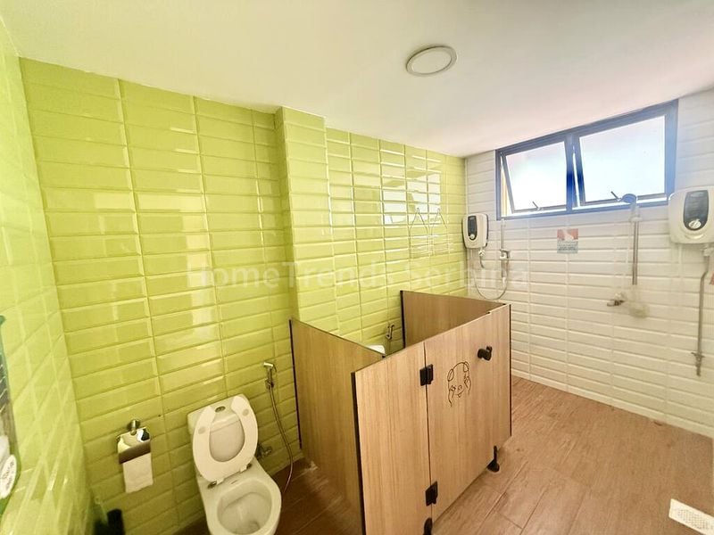 7 Bed Bungalow (Landed) for Rent in Excelsior Gardens - Image 8