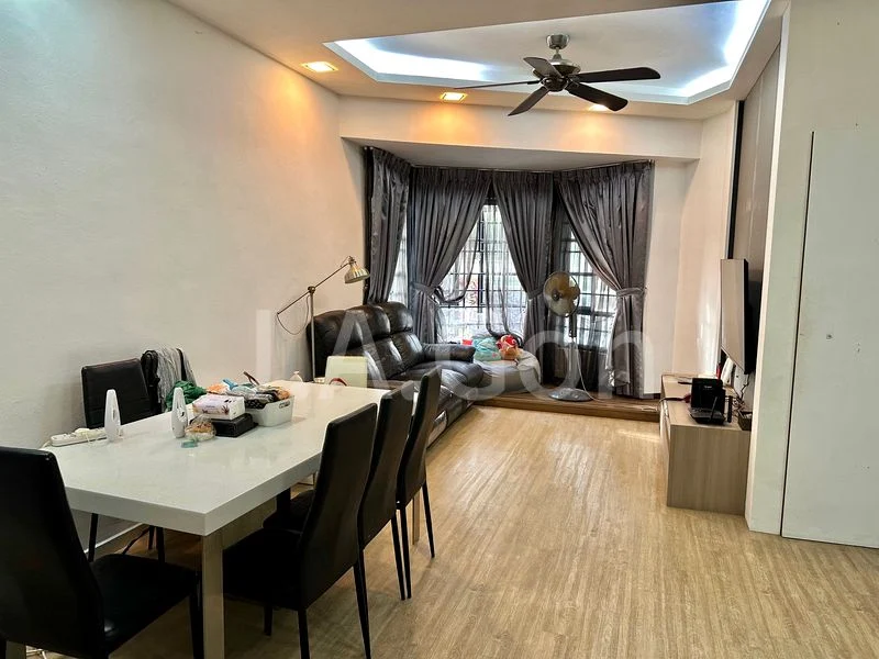 3+1 Bed Condo for Sale in  Chiltern Park - Image 2