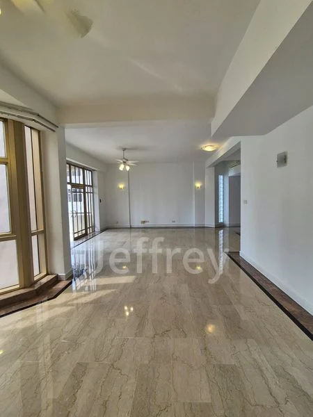 4 Bed Condo for Rent in Leonie Condotel - Image 2