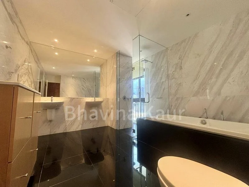 4 Bed Condo for Rent in  The Colonnade - Image 13