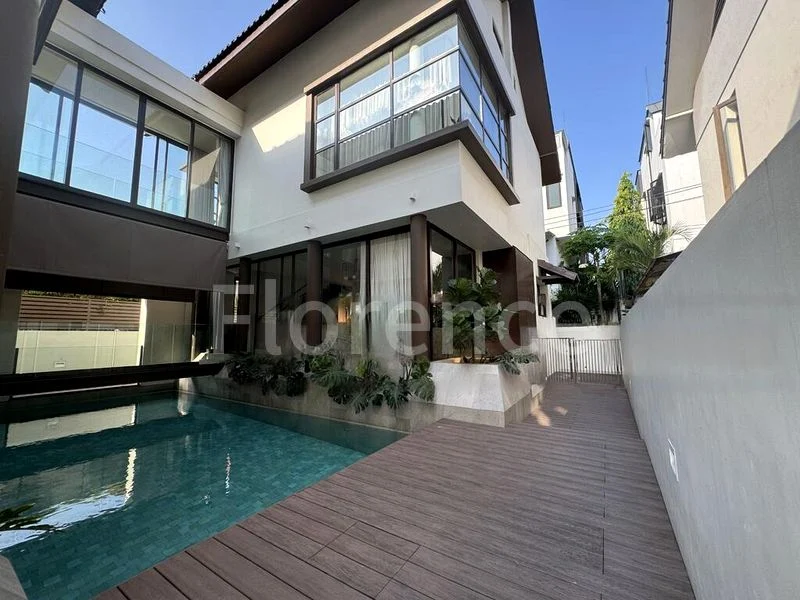 5 Bed Bungalow (Landed) for Rent in  Maryland Estate - Image 1