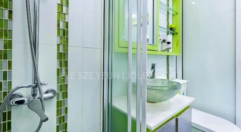 10 Bed Terraced House (Landed) for Sale in Hampshire Road - Image 12