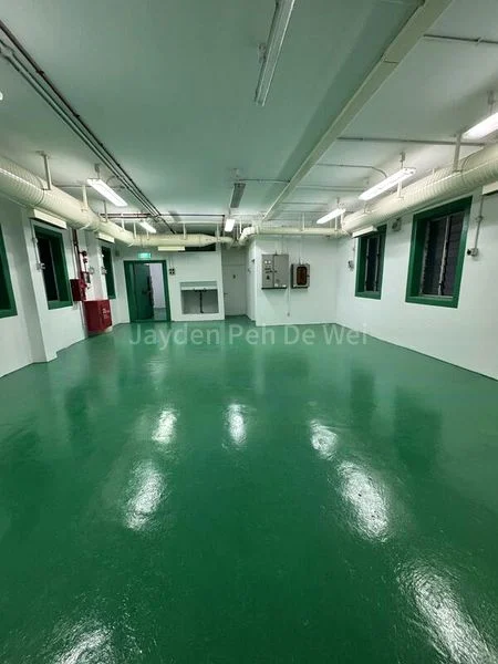 Other Retail for Rent: 4c Saint George's Lane - Image 5