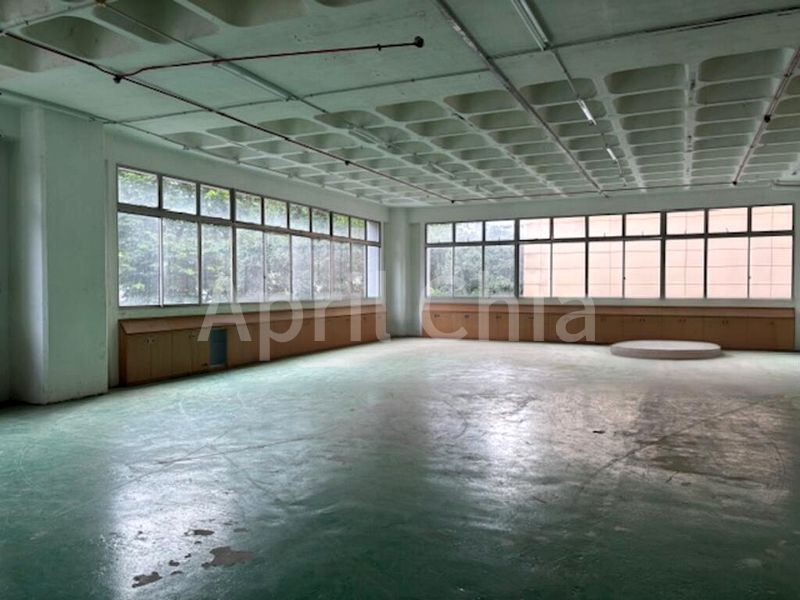 Light Industrial (B1) for Sale: Valiant Industrial Building - Image 20