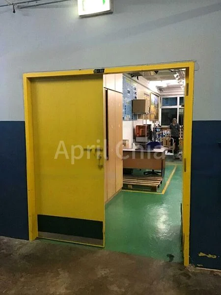 Light Industrial (B1) for Sale: Valiant Industrial Building - Image 18