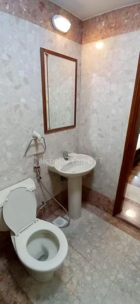 2 Bed Apartment (Condo) for Sale in Harbourlights - Image 5