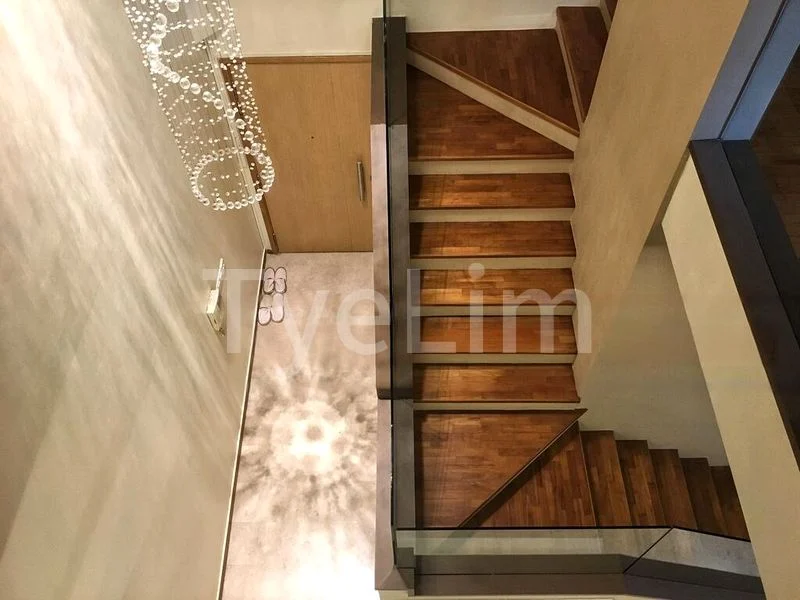 4 Bed Condo for Rent in  The Calrose - Image 7