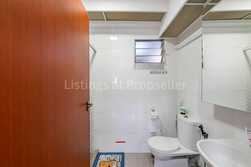 5 Room (5I) HDB for Sale in 292B Bukit Batok East Avenue 6 - Image 9