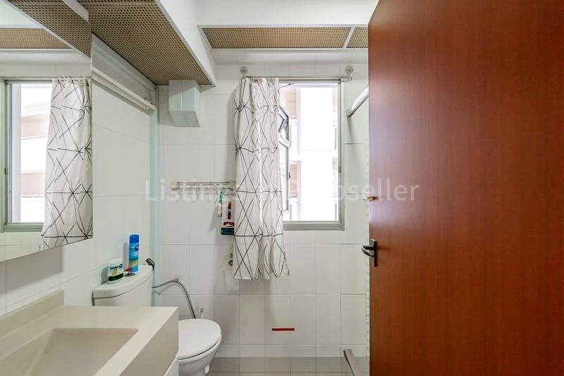 5 Room (5I) HDB for Sale in 292B Bukit Batok East Avenue 6 - Image 8