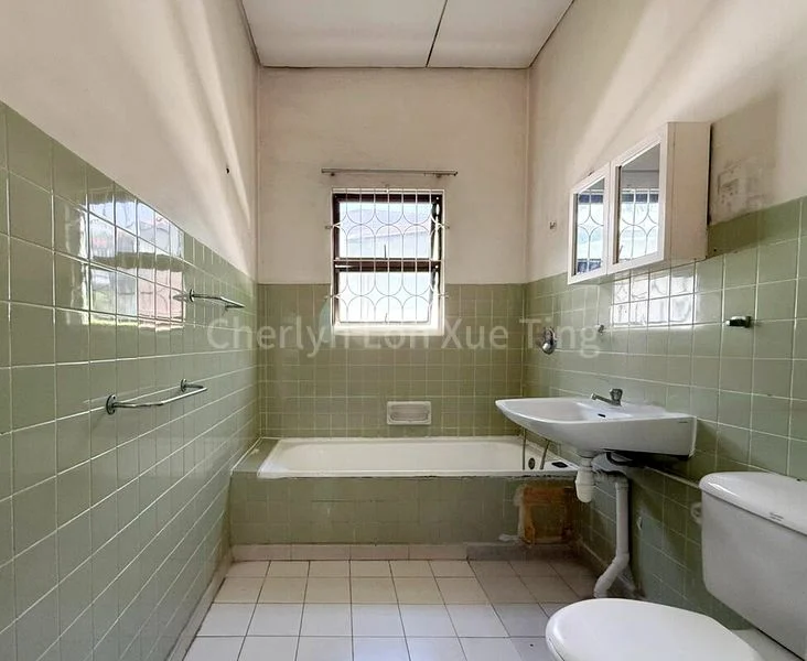 5 Bed Bungalow (Landed) for Sale in Clementi Park - Image 6