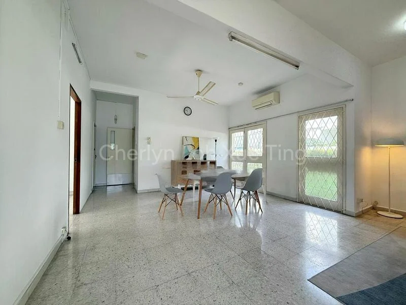 5 Bed Bungalow (Landed) for Sale in Clementi Park - Image 4