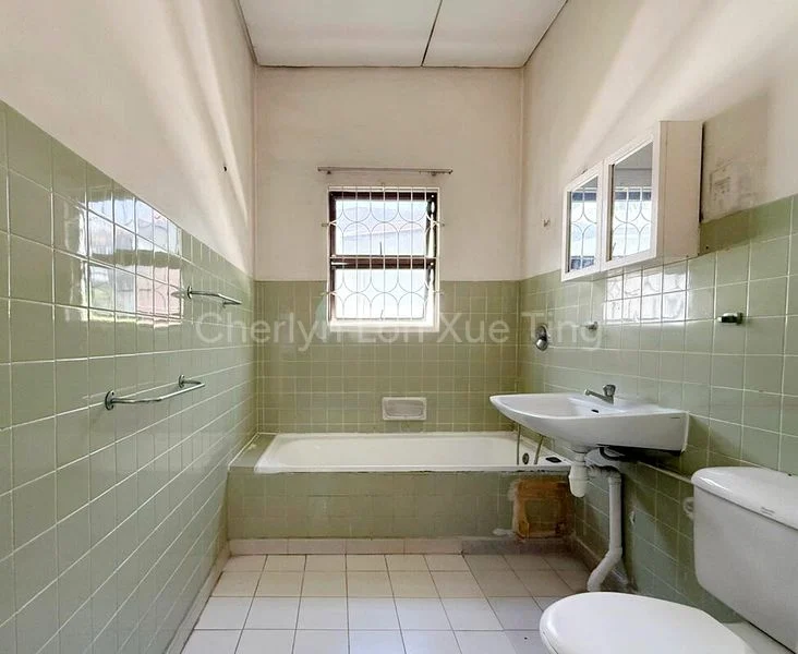 5 Bed Bungalow (Landed) for Sale in Clementi Park - Image 11