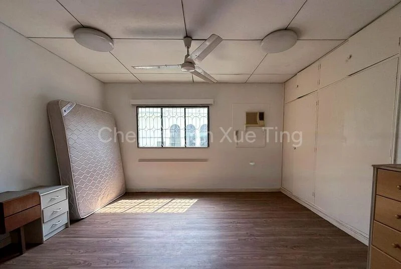 5 Bed Bungalow (Landed) for Sale in Clementi Park - Image 7