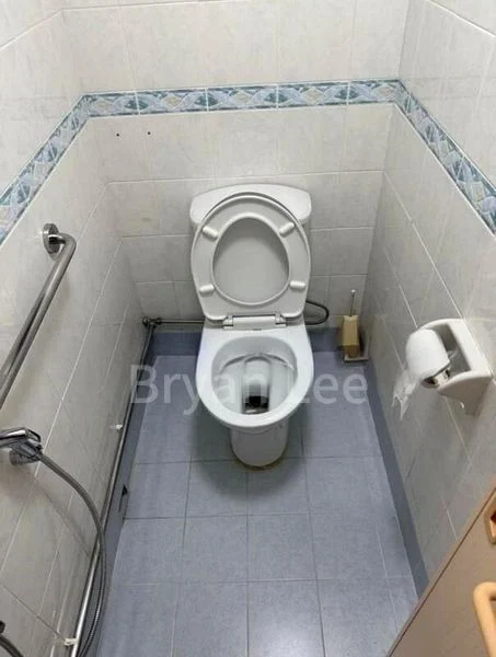 Common Room (HDB) for Rent in  4 Ghim Moh Road - Image 1