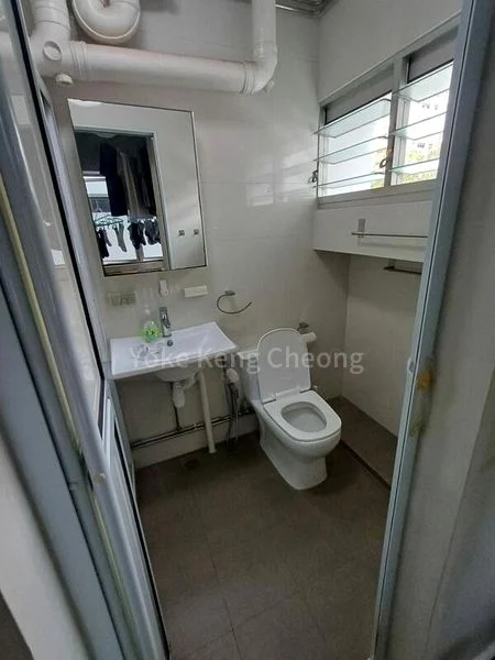 Common Room (HDB) for Rent in  573 Pasir Ris Street 53 - Image 2