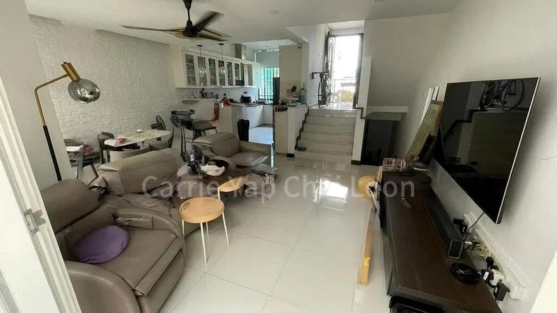 5 Bed Cluster House (Landed) for Rent in  Kew Gate - Image 3