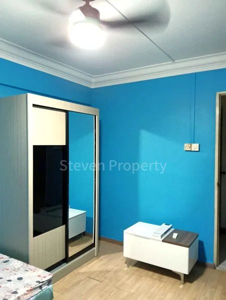 Common Room (HDB) for Rent in  706 Clementi West Street 2 - Image 3