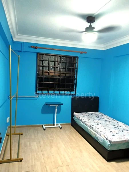 Common Room (HDB) for Rent in  706 Clementi West Street 2 - Image 1