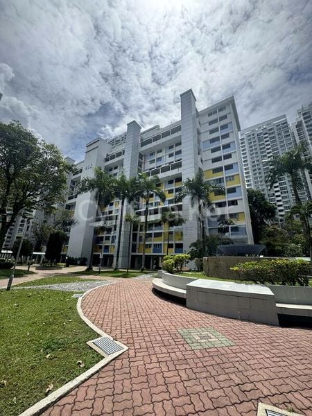 4 Room (4NG) HDB for Rent in  412 Commonwealth Avenue West - Image 1