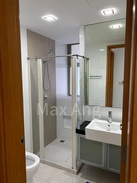 3 Bed Condo for Rent in  The Calrose - Image 6