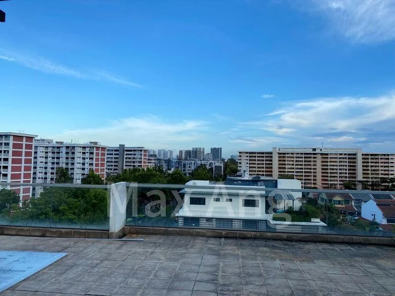 3 Bed Condo for Rent in  The Calrose - Image 9