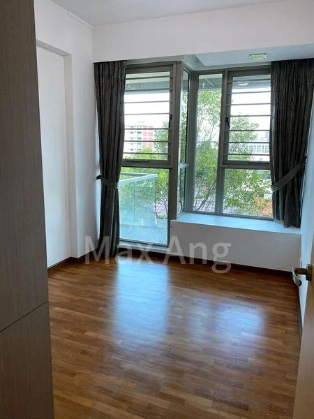 3 Bed Condo for Rent in  The Calrose - Image 5