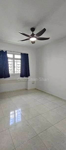 5 Room (5I) HDB for Rent in  126A Edgedale Plains - Image 3