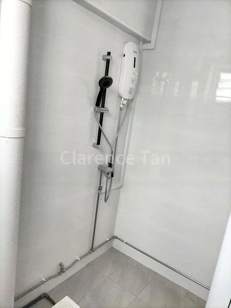 Common Room (HDB) for Rent in  204 Petir Road - Image 5