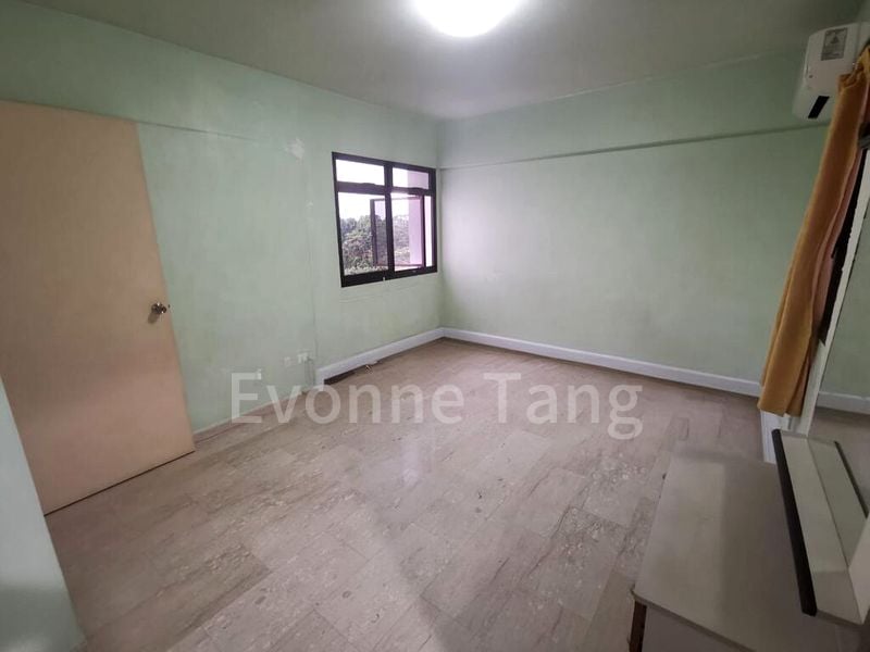 Master Room (HDB) for Rent in  588A Montreal Drive - Image 1