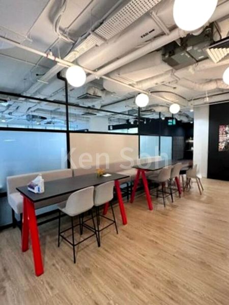 Office for Rent: Raffles Place - Nicely Fitted with Good Natural Light - Image 2