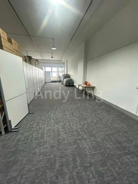 Light Industrial (B1) for Rent: Nordcom I - Image 1