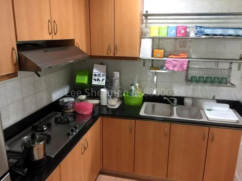3 Bed Condo for Rent in  Le Wood - Image 4