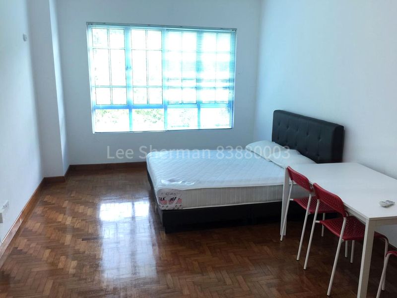 3 Bed Condo for Rent in  Le Wood - Image 2