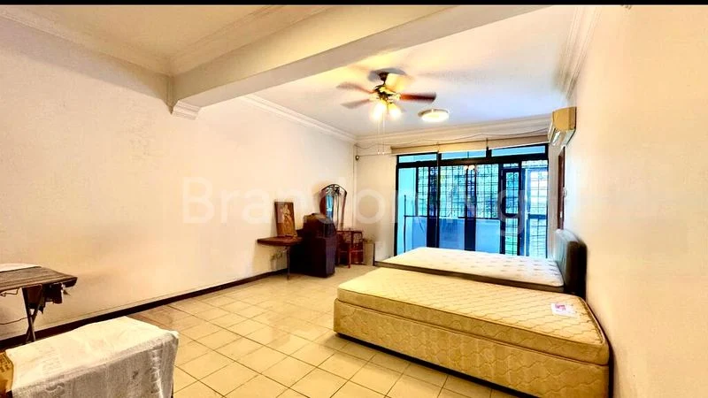 4 Bed Terraced House (Landed) for Sale in Chun Tin Road - Image 8