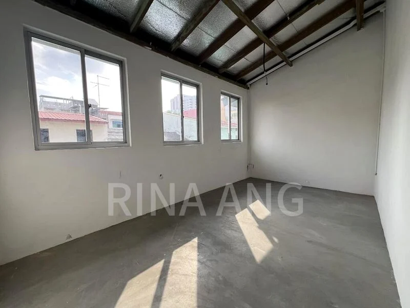 Office for Rent: Rowell Road - Image 3