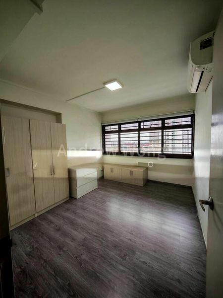 Common Room (HDB) for Rent in  272 Toh Guan Road - Image 4