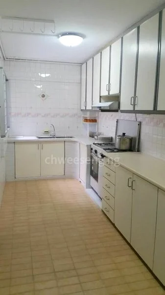 5 Room (5A) HDB for Rent in  168 Bishan Street 13 - Image 5