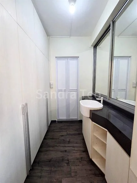 5 Room (5I) HDB for Rent in  243 Kim Keat Link - Image 4