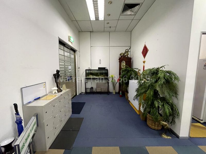 Light Industrial (B1) for Rent: Sindo Industrial Building - Image 4