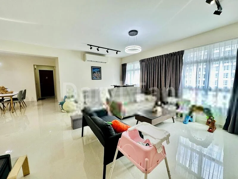 5 Room (5A) HDB for Sale in  166A Yung Kuang Road - Image 1