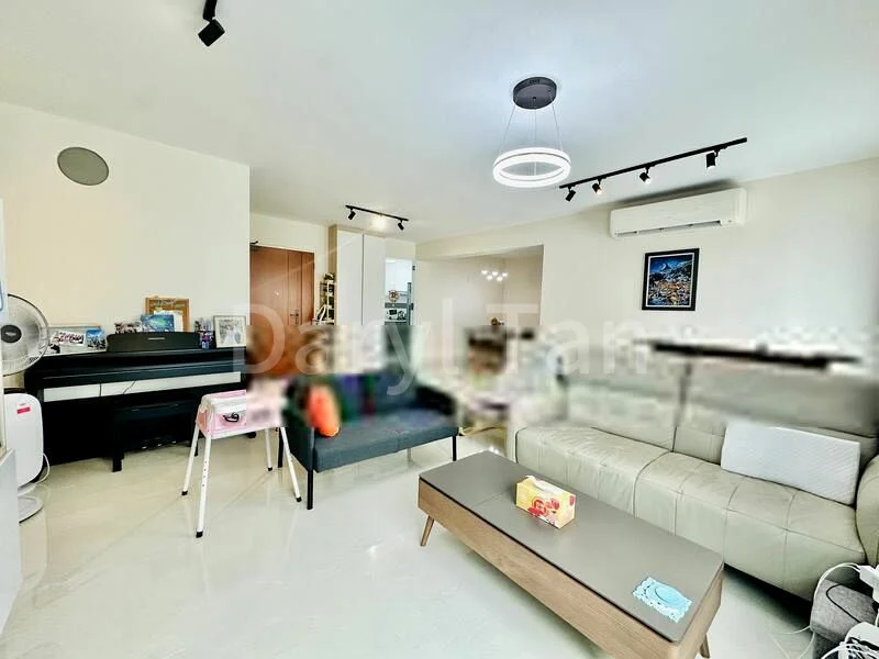 5 Room (5A) HDB for Sale in  166A Yung Kuang Road - Image 3