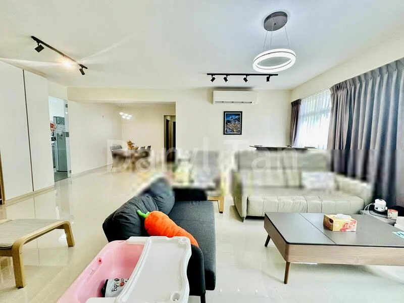 5 Room (5A) HDB for Sale in  166A Yung Kuang Road - Image 2